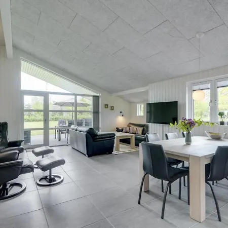 Holiday home Gardi *